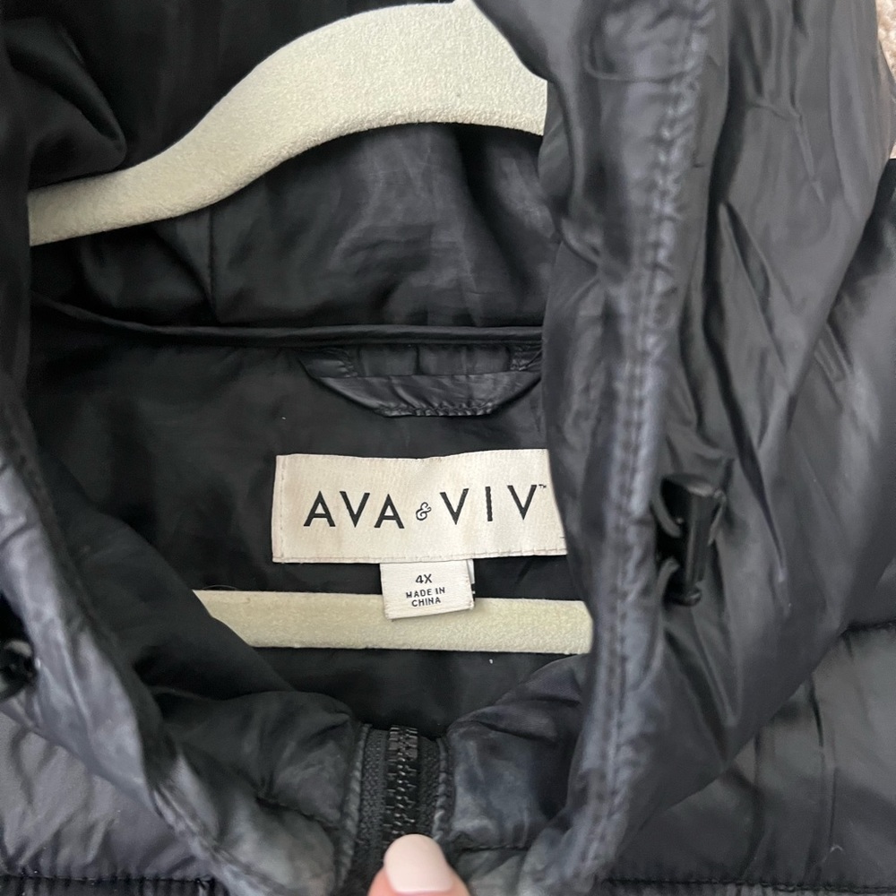 Ava & Viv plus size puffer jacket. 4x